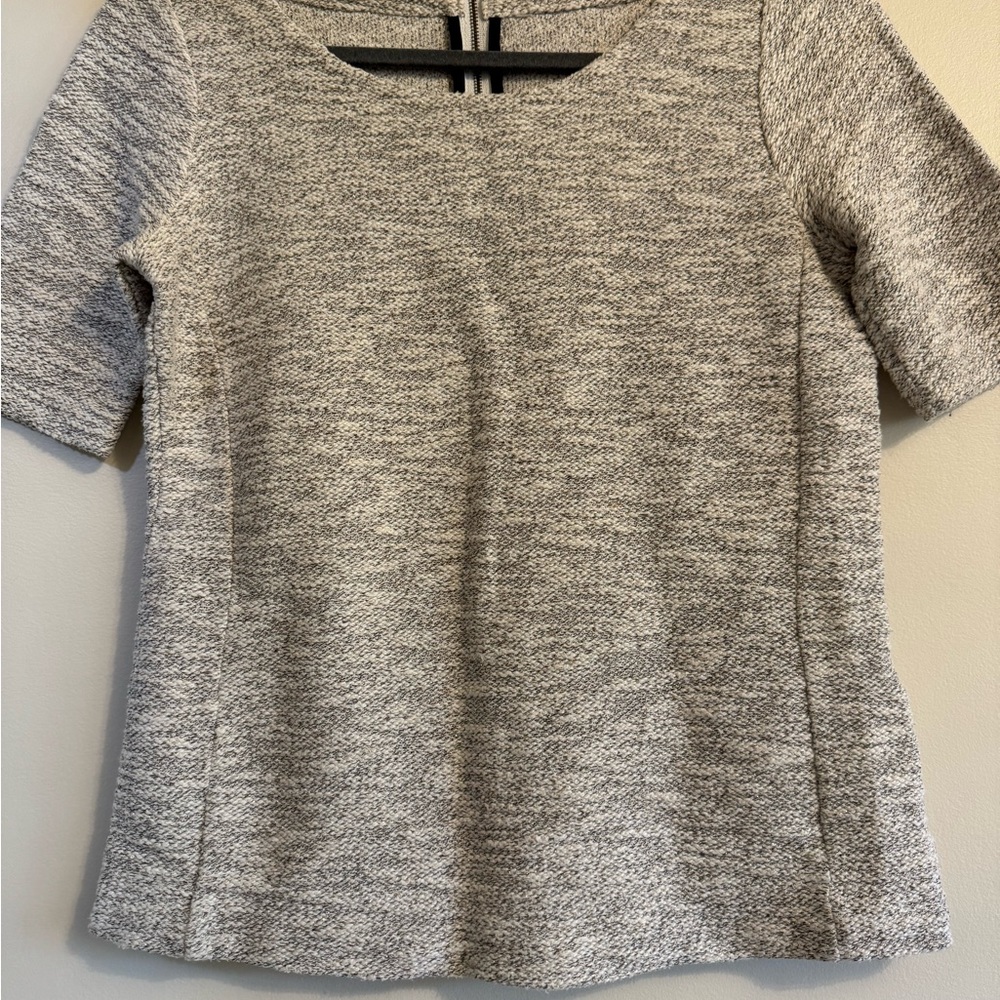 Banana Republic Heathered Gray Mimmalist Luxury Closet Staple Business Casual